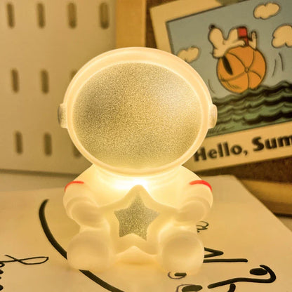 Lámpara LED nocturna con diseño de astronauta varios ángulos | Neuromart