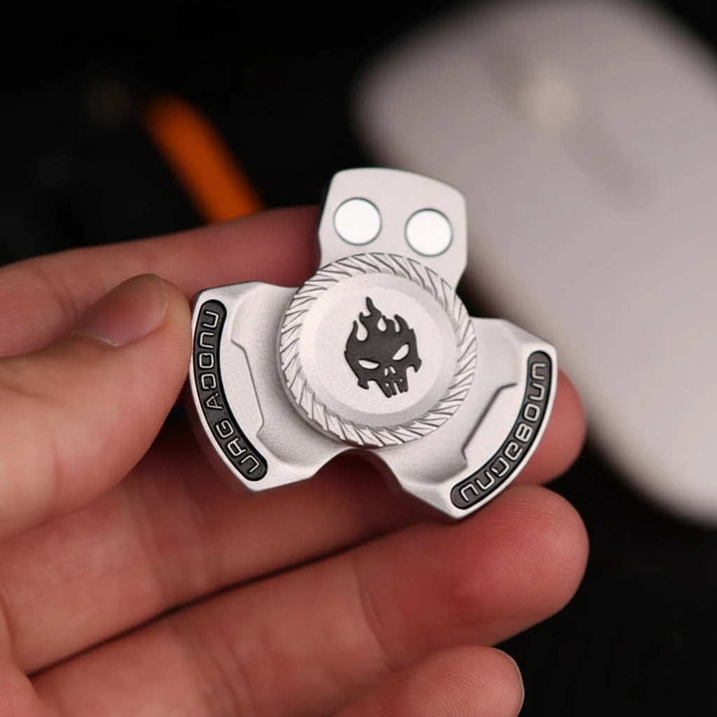 Spinner magnético para TDAH - en mano | Neuromart