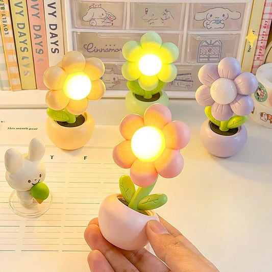 Mini lámpara LED nocturna con diseño de flor | Neuromart