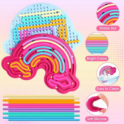 Tablero de actividades sensoriales con forma de arco iris