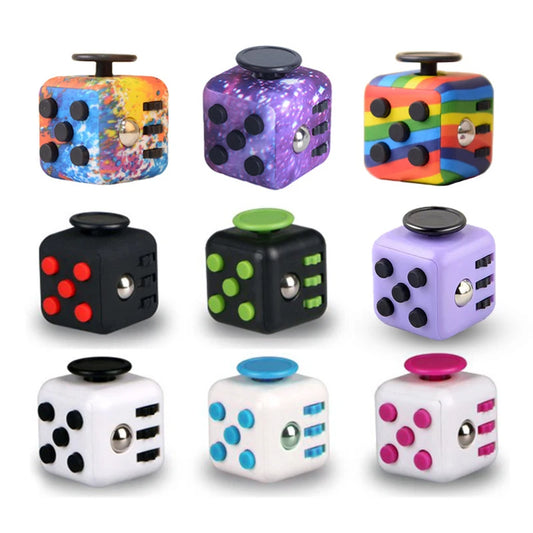 Imagen frontal de varios dados, juguete sensorial tipo fidget | Neuromart